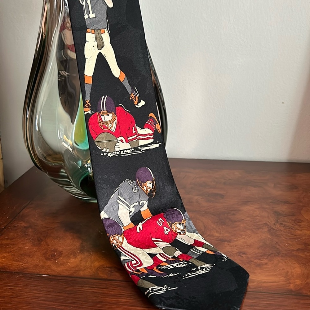 Dimoda football Theme Tie